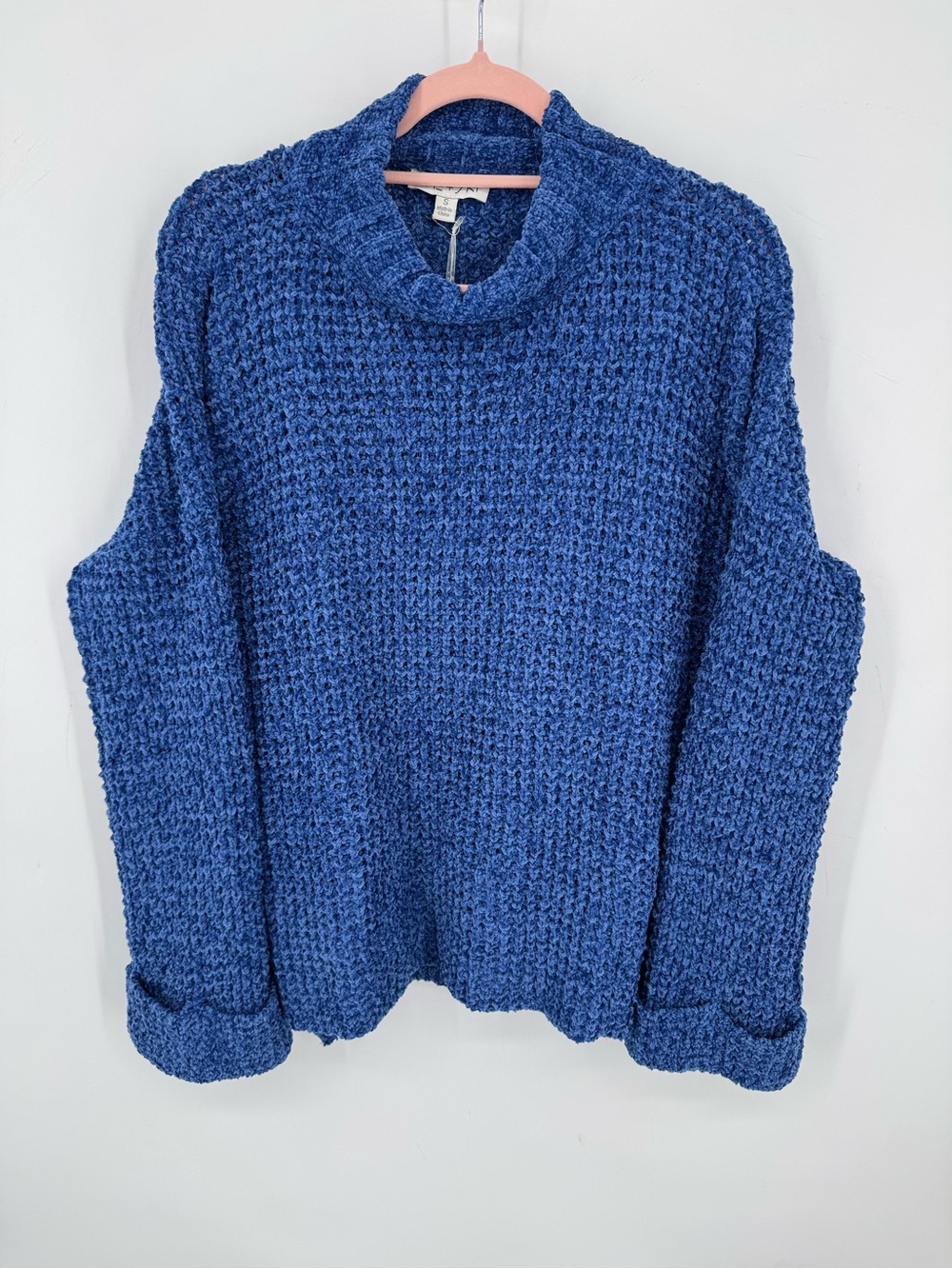She + Sky Women's Boutique Blue Knit Soft Sweater Oversized Size Small NWT